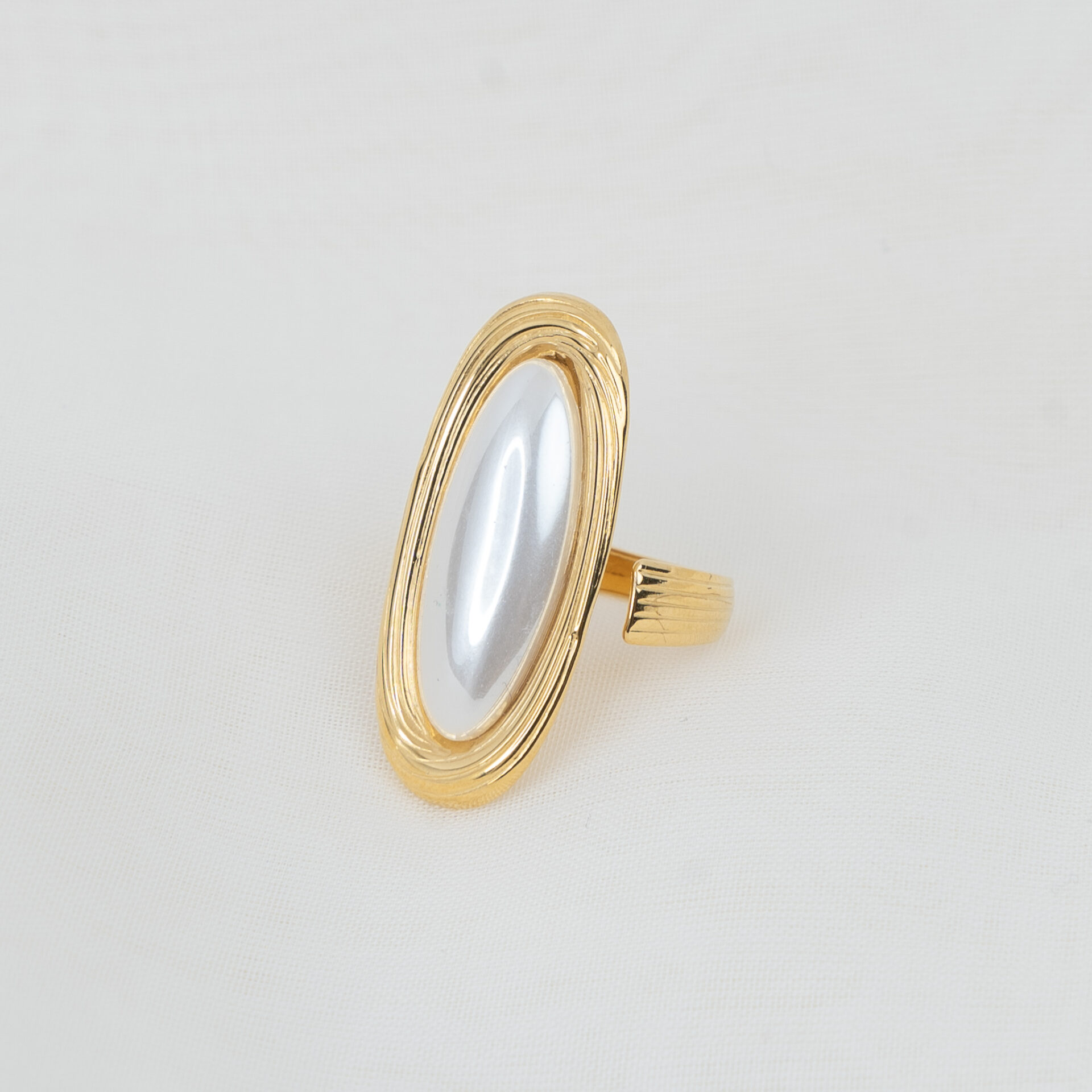 Oyster Gold Δαχτυλίδι με Οβάλ Πέρλα
