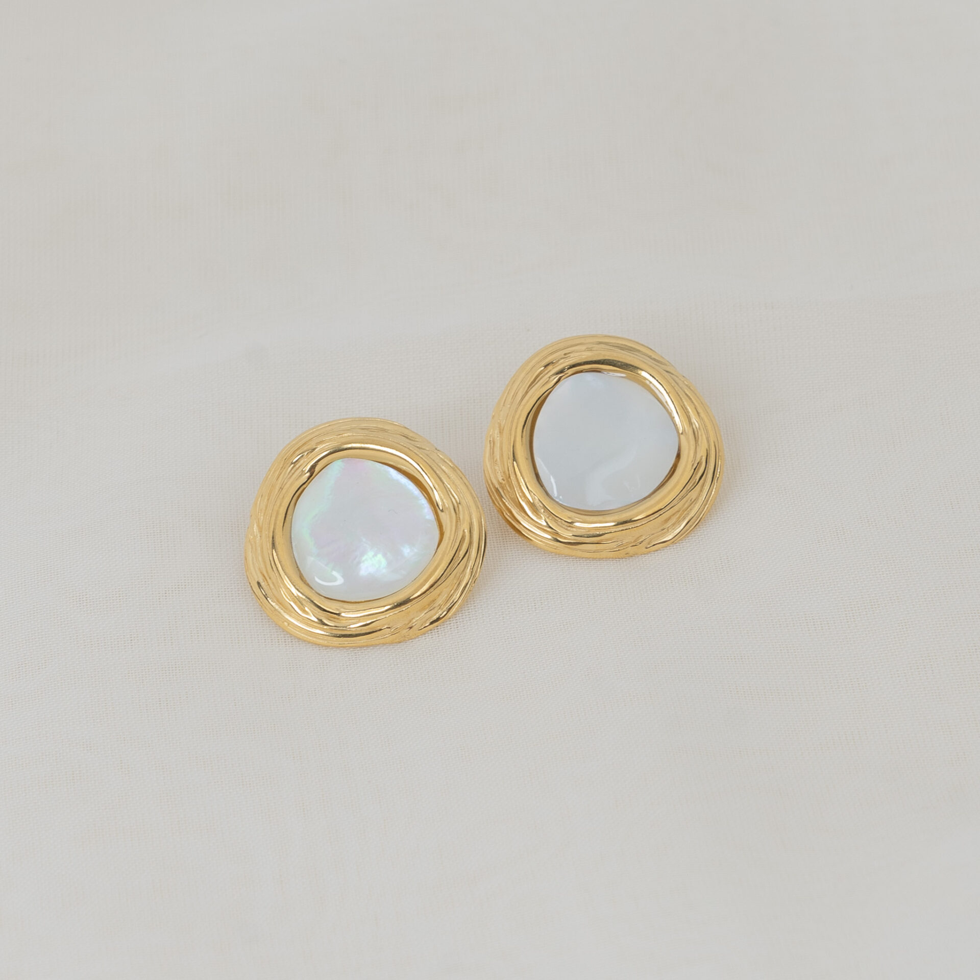 Arcadia Gold Σκουλαρίκια με Φίλντισι
