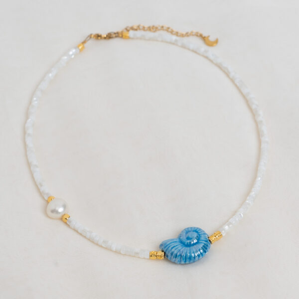 Neptune White/Blue Gold Κολιέ με κεραμικό κοχύλι