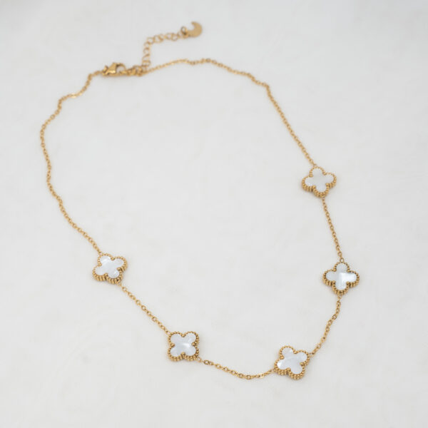 Fleur Gold Κολιέ με Αλυσίδα και Μοτίφ από Λευκό Φίλντισι