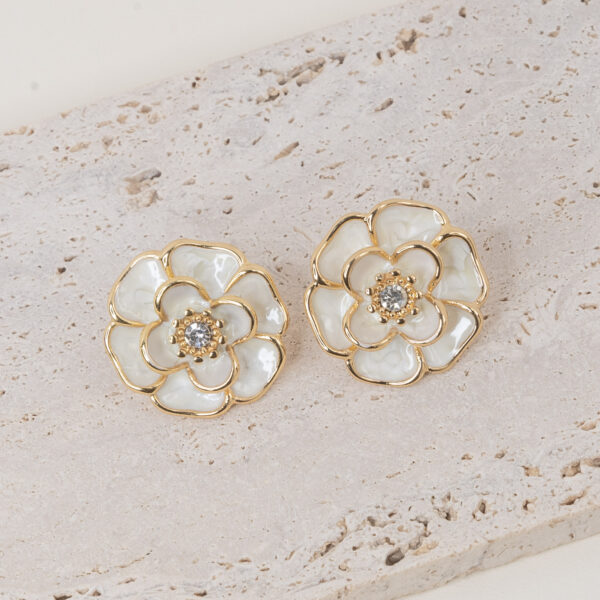 Flora White Gold Σκουλαρίκια